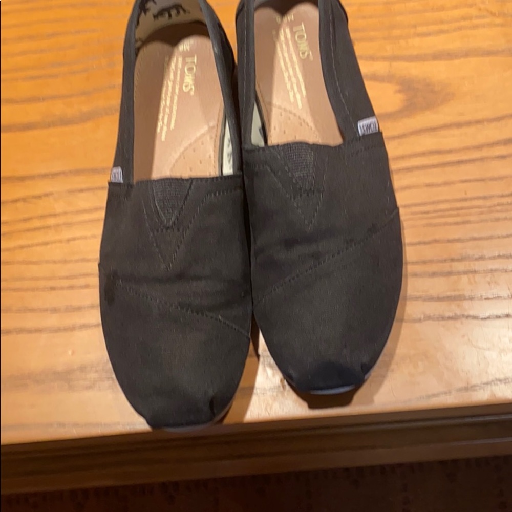Men’s TOMS